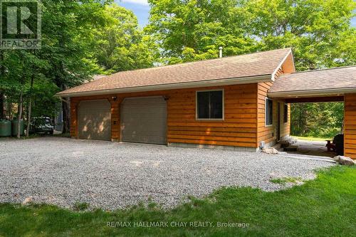 1319 Wolf Circle, Algonquin Highlands, ON - Outdoor