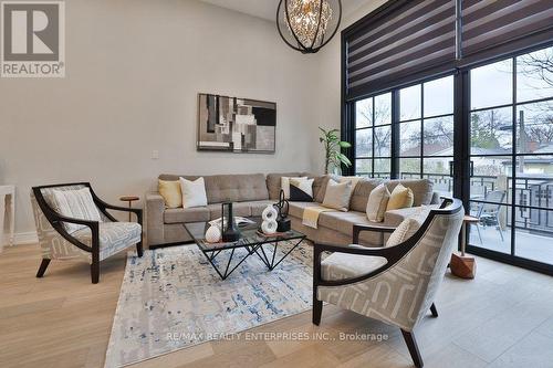 47 Thirteenth Street, Toronto, ON - Indoor Photo Showing Living Room