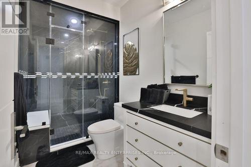 47 Thirteenth Street, Toronto, ON - Indoor Photo Showing Bathroom