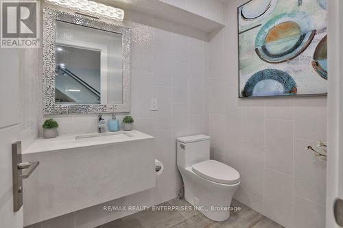 47 Thirteenth Street, Toronto, ON - Indoor Photo Showing Bathroom