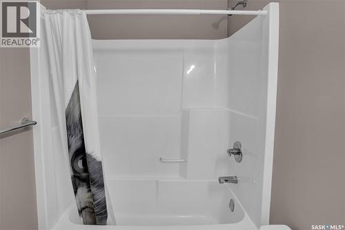 68 4850 Harbour Landing Drive, Regina, SK - Indoor Photo Showing Bathroom