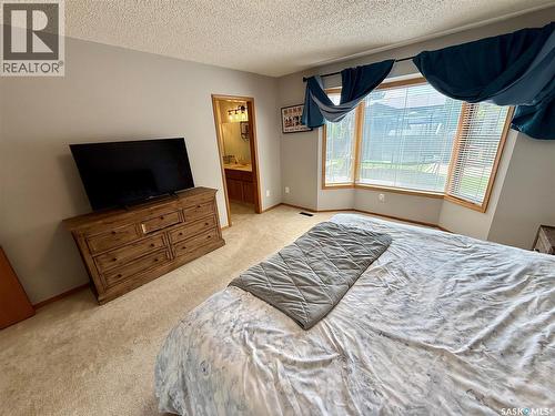2746 Poplar Place E, Regina, SK - Indoor Photo Showing Bedroom