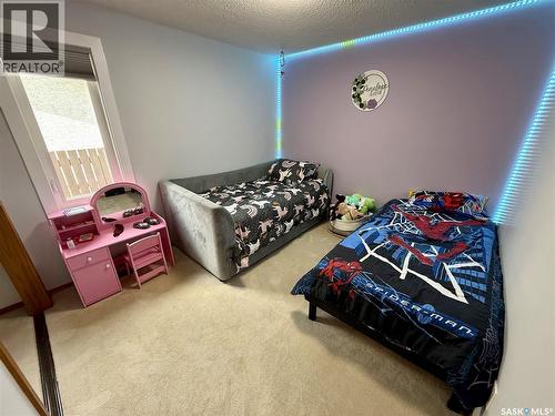 2746 Poplar Place E, Regina, SK - Indoor Photo Showing Bedroom