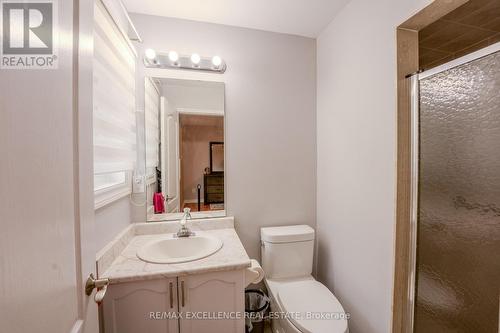 48 Ridgemore Crescent, Brampton, ON - Indoor Photo Showing Bathroom