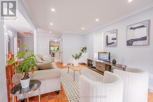 48 Ridgemore Crescent, Brampton, ON - Indoor Photo Showing Living Room