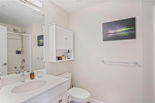 #608-2843 Jacklin Rd, Langford, BC - Indoor Photo Showing Bathroom