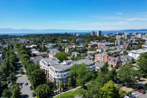#412-999 Burdett Ave  Victoria, BC V8V 3G7