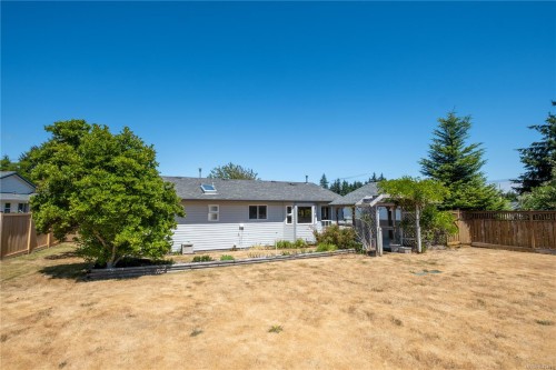 725 Applegate Rd, Campbell River, BC 