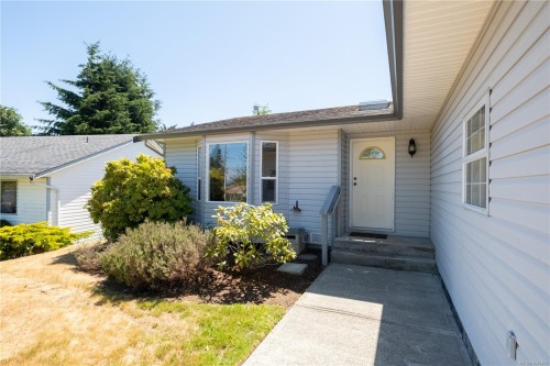 725 Applegate Rd, Campbell River, BC 