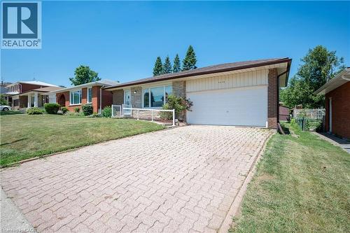 1418 Queens Boulevard, Kitchener, ON - Outdoor