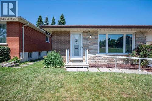 1418 Queens Boulevard, Kitchener, ON - Outdoor