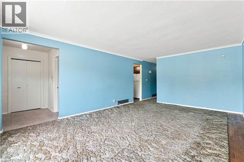 1418 Queens Boulevard, Kitchener, ON - Indoor Photo Showing Other Room
