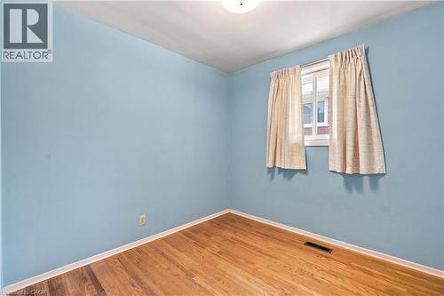 1418 Queens Boulevard, Kitchener, ON - Indoor Photo Showing Other Room