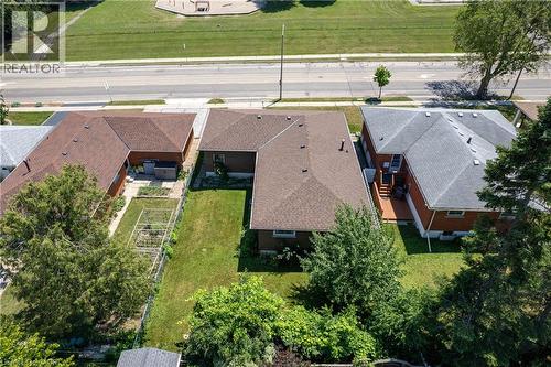 1418 Queens Boulevard, Kitchener, ON - Outdoor