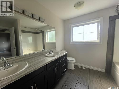 305 315 Zary Road, Saskatoon, SK - Indoor Photo Showing Bathroom