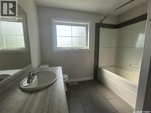 305 315 Zary Road, Saskatoon, SK - Indoor Photo Showing Bathroom