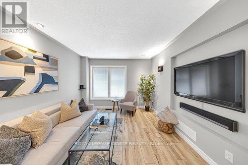 1003 Maury Crescent, Pickering, ON - Indoor