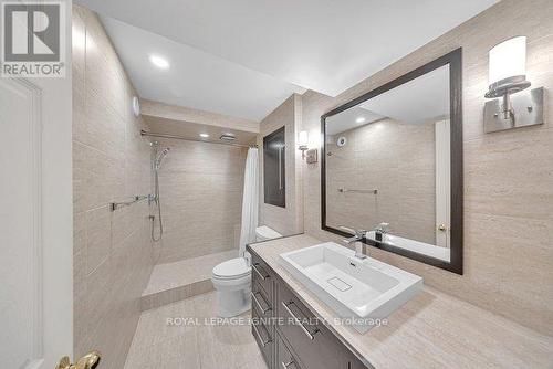 1003 Maury Crescent, Pickering, ON - Indoor Photo Showing Bathroom