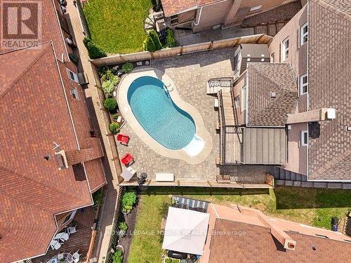 1003 Maury Crescent, Pickering, ON - Outdoor With In Ground Pool