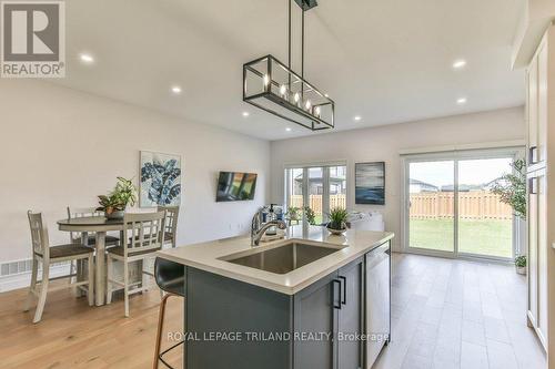 6682 Hayward Drive, London South (South V), ON - Indoor