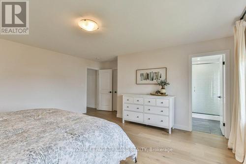 6682 Hayward Drive, London South (South V), ON - Indoor Photo Showing Bedroom