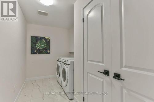 6682 Hayward Drive, London South (South V), ON - Indoor Photo Showing Laundry Room