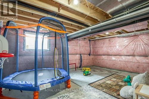 6682 Hayward Drive, London South (South V), ON - Indoor Photo Showing Basement