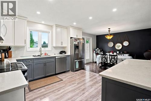 1313 Prince Crescent, Moose Jaw, SK - Indoor Photo Showing Kitchen With Upgraded Kitchen