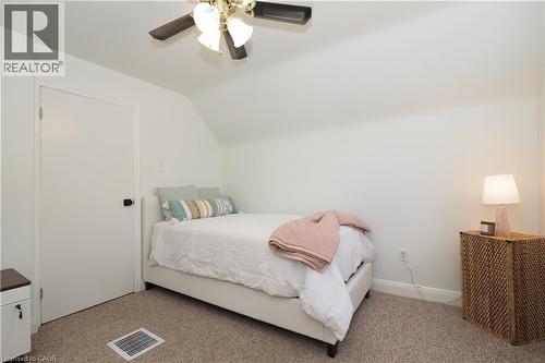 784 Elizabeth Street, Kitchener, ON - Indoor Photo Showing Bedroom