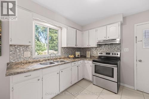 1769 Aldersbrook Road, London North (North F), ON - Indoor Photo Showing Kitchen With Double Sink