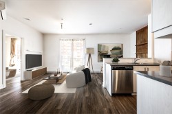 207-7085 Rue de Lunan Brossard, QC J4Y 0N4