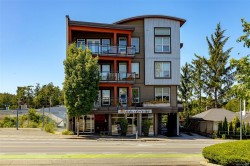 #201-1008 Tillicum Rd Esquimalt, BC V9A 1Z8