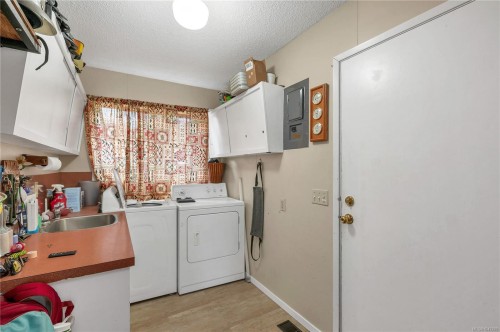 3479 Fraser Rd, Courtenay, BC 