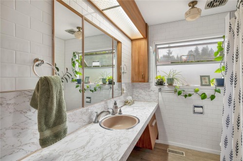 3479 Fraser Rd, Courtenay, BC 