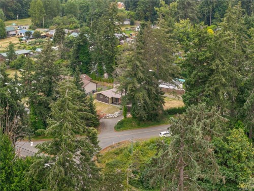 3479 Fraser Rd, Courtenay, BC 