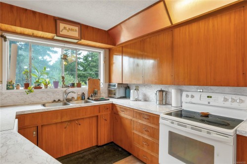 3479 Fraser Rd, Courtenay, BC 
