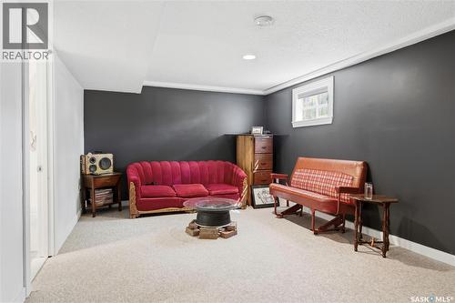 700 Argyle Street, Regina, SK - Indoor