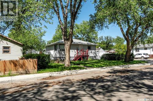 700 Argyle Street, Regina, SK - Outdoor