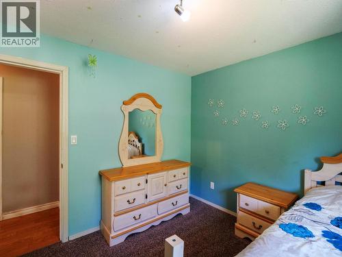 3482 Kirkham Road, Quesnel, BC - Indoor Photo Showing Bedroom