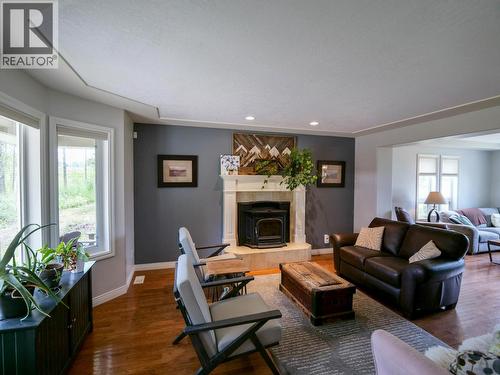1551 View Drive, Quesnel, BC - Indoor Photo Showing Living Room With Fireplace