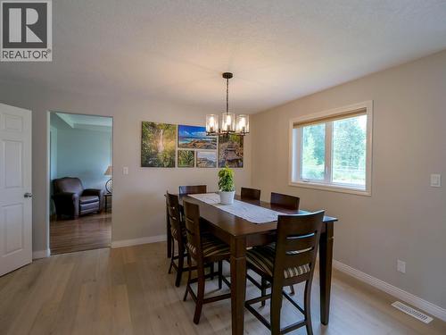 1551 View Drive, Quesnel, BC - Indoor Photo Showing Dining Room