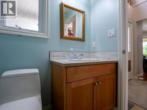 1551 View Drive, Quesnel, BC - Indoor Photo Showing Bathroom