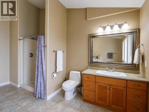 1551 View Drive, Quesnel, BC - Indoor Photo Showing Bathroom