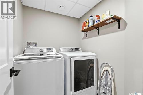 80 Cameron Crescent, Regina, SK - Indoor Photo Showing Laundry Room
