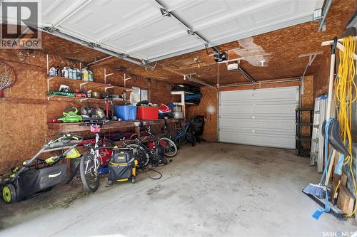 80 Cameron Crescent, Regina, SK - Indoor Photo Showing Garage