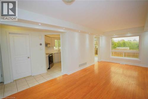18 Heritage Drive, Guelph, ON - Indoor Photo Showing Other Room