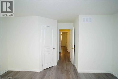 18 Heritage Drive, Guelph, ON - Indoor Photo Showing Other Room