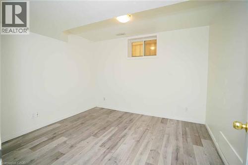 18 Heritage Drive, Guelph, ON - Indoor Photo Showing Other Room