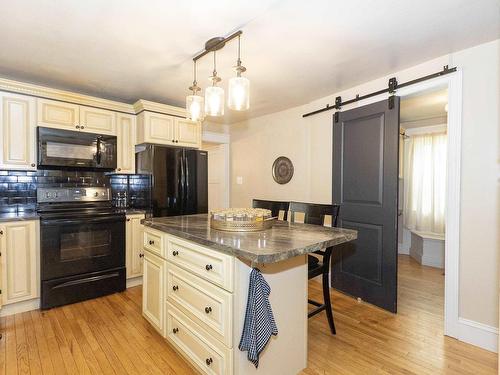 20 Regent Street, Amherst, NS - Indoor Photo Showing Kitchen