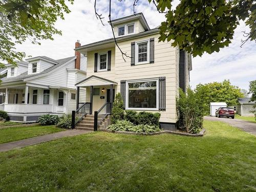 20 Regent Street, Amherst, NS - Outdoor With Facade